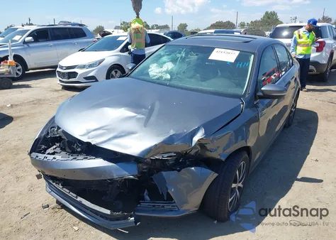 2018 Volkswagen Jetta 1.4T Se/1.4T Wolfsburg Edition from USA, damaged, VIN 3VWDB7AJ7JM228990